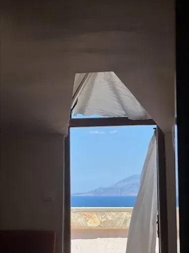 Double Room deniz manzaralı pencere